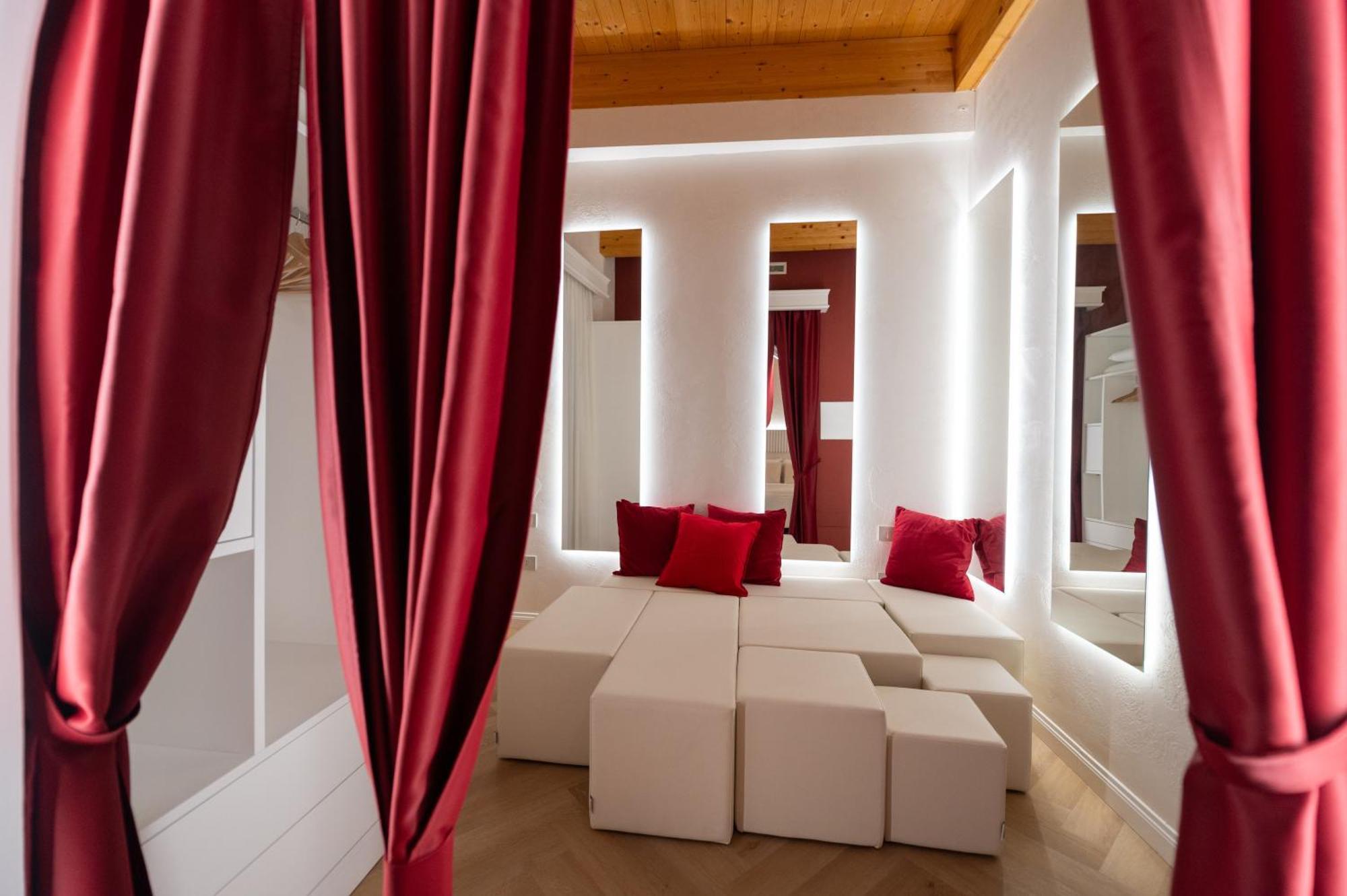 Bed and Breakfast La Divina - Free Parking - Tropea Esterno foto