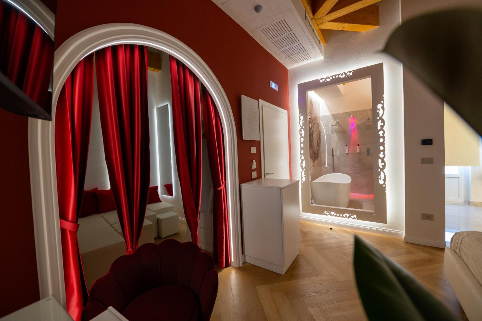 Bed and Breakfast La Divina - Free Parking - Tropea Esterno foto