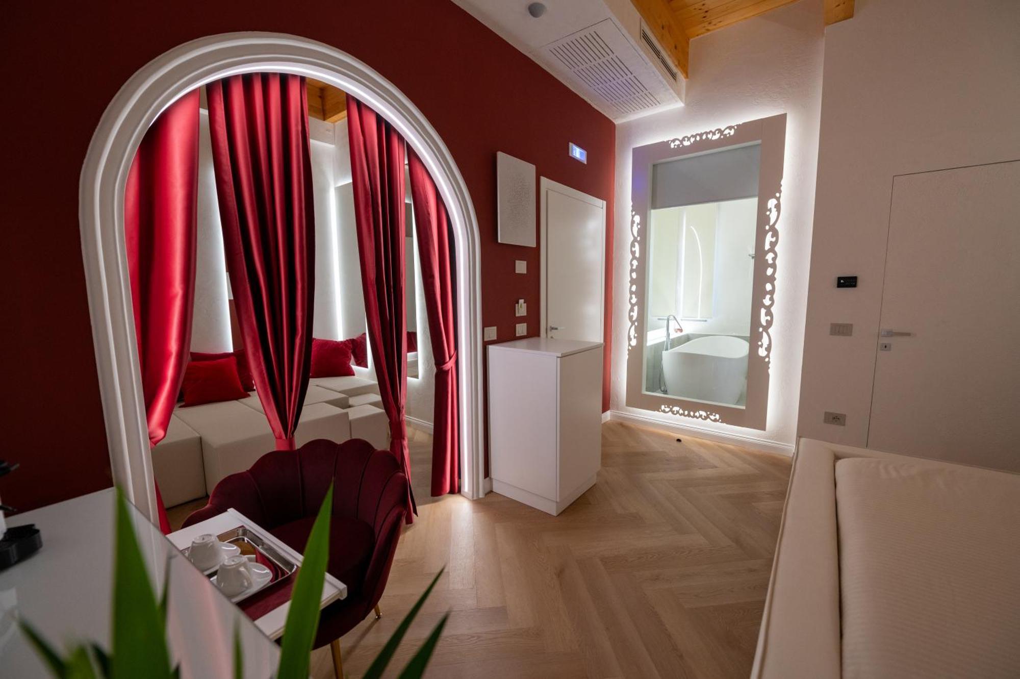 Bed and Breakfast La Divina - Free Parking - Tropea Esterno foto