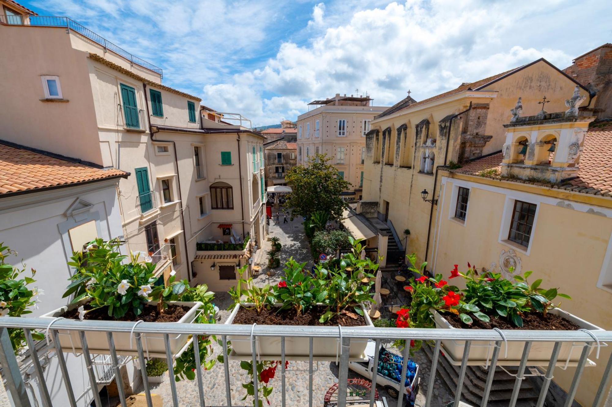 Bed and Breakfast La Divina - Free Parking - Tropea Esterno foto