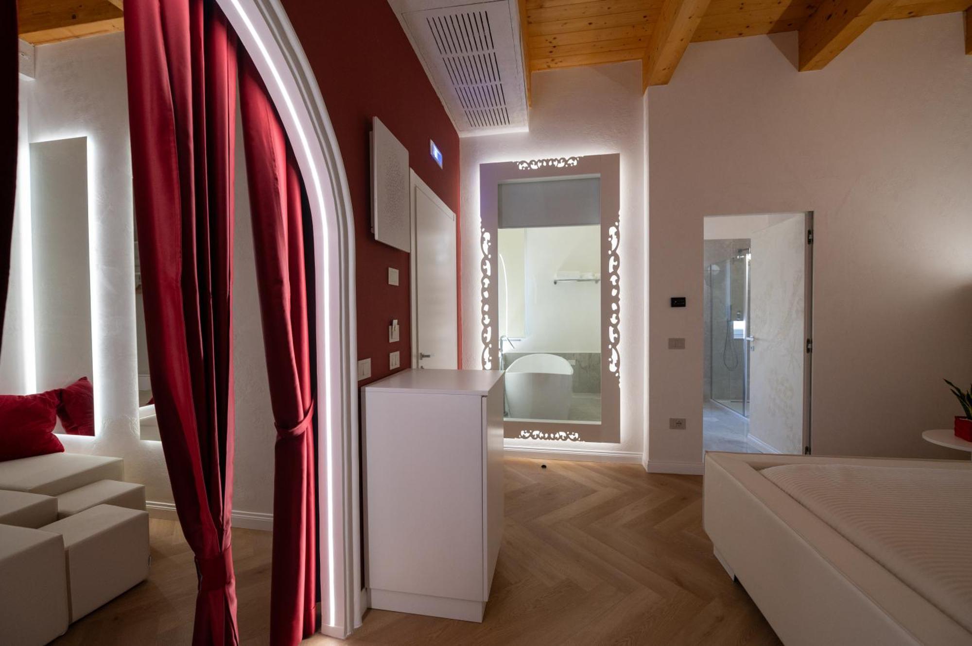 Bed and Breakfast La Divina - Free Parking - Tropea Esterno foto