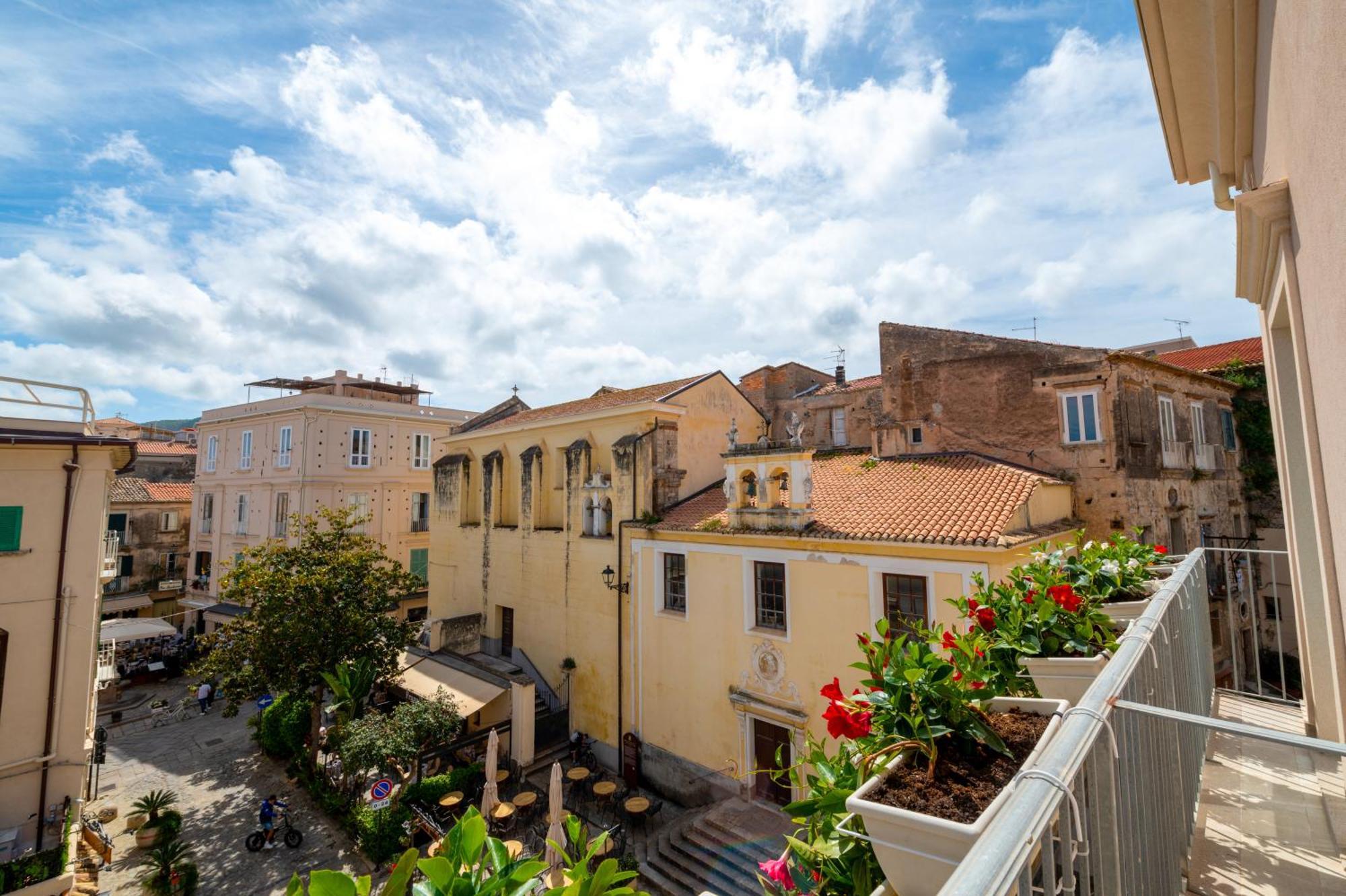 Bed and Breakfast La Divina - Free Parking - Tropea Esterno foto