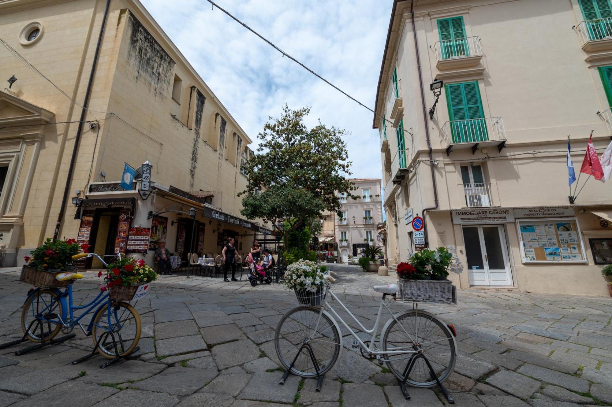 Bed and Breakfast La Divina - Free Parking - Tropea Esterno foto
