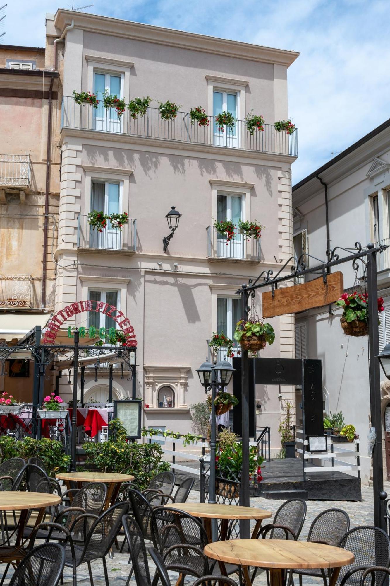 Bed and Breakfast La Divina - Free Parking - Tropea Esterno foto
